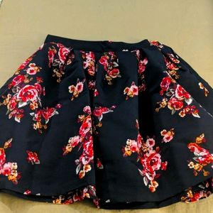 Red roses skirt